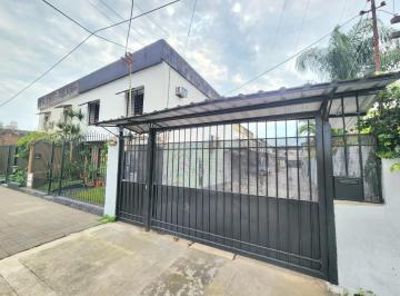 Departamento · 84m² · 5 Ambientes · 1 Cochera · Chile Al 1600 - Duplex de 3d C/ Cochera en Condominio Privado