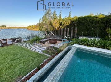 Casa · 280m² · 5 Ambientes · Casa en Venta a La Laguna
