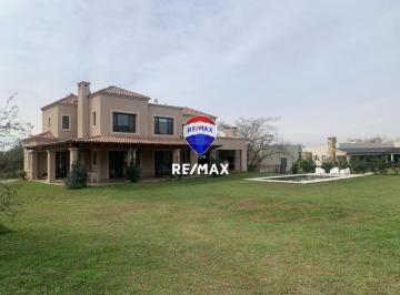Casa · 280m² · 6 Ambientes · 2 Cocheras · Venta Casa Chacras de San Lorenzo Chico con Pileta
