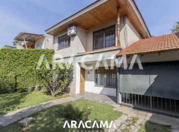 Casa · 188m² · 4 Ambientes · 2 Cocheras · Casa en Venta en Monte Grande