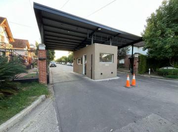 PH · 62m² · 4 Ambientes · 1 Cochera · PH 4 Ambientes en Venta Barrio Los Robles Burzaco