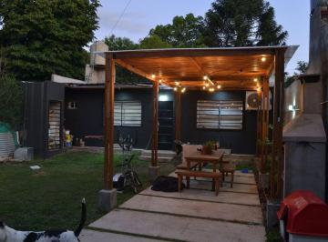 Casa · 40m² · 2 Ambientes · 2 Cocheras · Venta Casa 2 Amb Jardin Parrilla Cochera Trujui