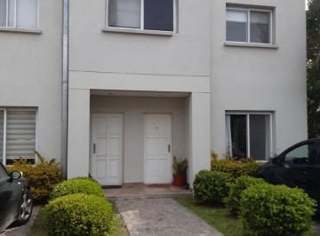 Casa · 90m² · 4 Ambientes · 2 Cocheras · Venta Pilar Duplex con Renta Pellegrini Village