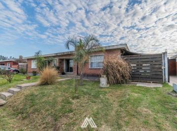 Casa · 70m² · 4 Ambientes · 1 Cochera · Venta Casa 1 Planta 3 Dormitorio Cooperativa Pando