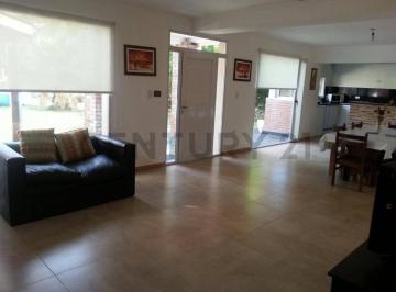 Casa · 196m² · 4 Ambientes · 5 Cocheras · Casa en Venta Sircardi