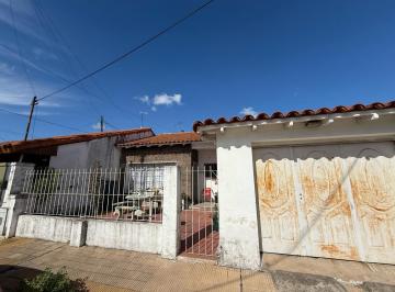Casa · 200m² · 3 Ambientes · Casa en Wilde en Venta
