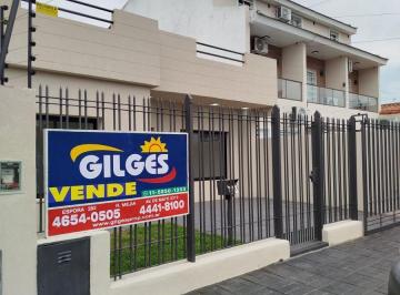Casa · 90m² · 3 Ambientes · 1 Cochera · Venta Casa 3 Amb. en Ramos Mejia S/lote 9x20 m² Nueva