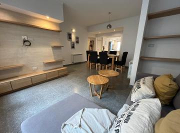 PH · 90m² · 3 Ambientes · Venta PH con Balcón, Patio y Sin Expensas – San Luis y 3 de Febrero - La Perla - Mar del Plata