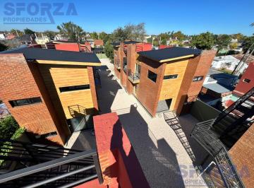Departamento · 40m² · 2 Ambientes · 1 Cochera · Alquiler de Dos Ambientes con Terraza y Espacio Vehicular en Complejo en Bella Vista