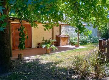 Casa · 100m² · 3 Ambientes · 1 Cochera · Venta Casa 3 Ambientes con Pileta en Burzaco