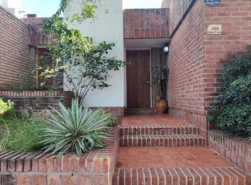 Casa · 3 Dormitorios · 1 Cochera · Duplex 3 Dorm. Cerro de Las Rosas