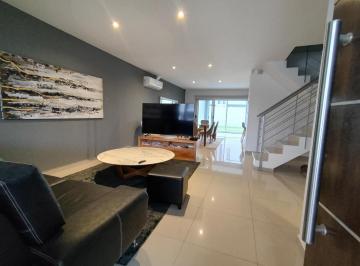 PH · 180m² · 11 Ambientes · 2 Cocheras · PH en Chacra del Norte