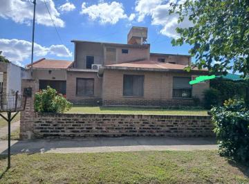 Casa · 317m² · 8 Ambientes · 2 Cocheras · Venta 2 Casas Inversion Marques de Sobremonte Cba