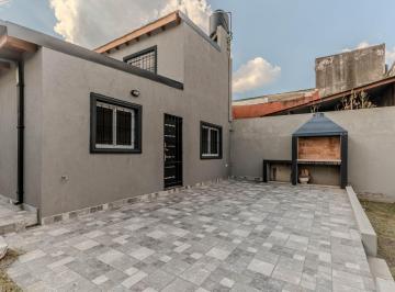 Casa · 74m² · 3 Ambientes · Casa 3 Ambientes en Bella Vista con Jardín y Parrilla