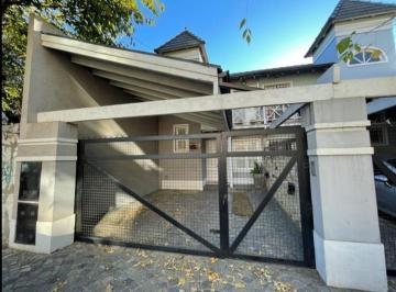 Departamento de 3 ambientes, Moreno · Departamento Tipo Dúplex con Jardín y Cochera