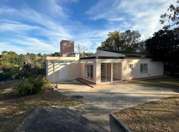 Casa · 175m² · 4 Ambientes · 1 Cochera · Casa en Venta 3 Dorm. con Bajada Al Rio en Tanti
