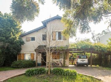 Casa · 190m² · 5 Ambientes · 1 Cochera · Venta Casa Benavidez Greens