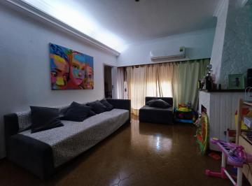 Depósito · 268m² · 5 Ambientes · Venta Casa Mas Deposito No PH en Barrio Belgrano