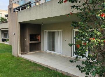 Departamento · 75m² · 3 Ambientes · 1 Cochera · 3 Amb en P. B. C/ Pileta, Galeria y Cochera.