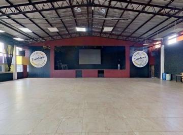 Local comercial · 500m² · Alquiler Salon 500 m² Longchamps