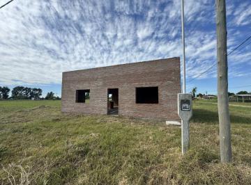 Casa · 80m² · 3 Ambientes · Casa en Contruccion con Gran Terreno
