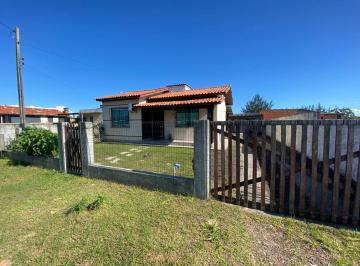 Casa · 65m² · 3 Ambientes · 1 Cochera · Casa en Venta - 2 Dorm. 1 Baño - 65 m² - Santa Catarina
