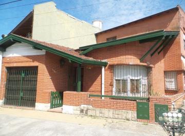 Casa · 180m² · 5 Ambientes · Casa en Venta - 3 Dorm. 2 Baños - Patio Interno - 180 m² - Gerli