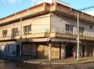 Edificio · 300m² · 5 Ambientes · Edificio Comercial - 300 m² - Virrey del Pino