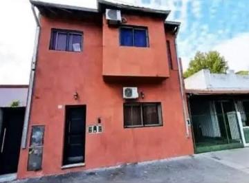 PH · 144m² · 5 Ambientes · PH en Venta - 4 Dorm. 2 Baños - 144 m² - San Martín