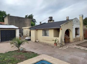 Casa · 70m² · 3 Ambientes · 1 Cochera · Casa en Venta - 2 Dorm. 1 Baño - Cochera - 400 m² - Glew, Almirante Brown