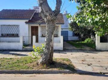 Casa · 150m² · 6 Ambientes · 1 Cochera · Casa en Venta - 4 Dorm. 3 Baños - Cochera - 292 m² - Mar del Tuyú