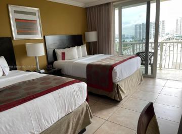 Departamento · 30m² · 2 Ambientes · 1 Cochera · Departamento en Venta - 1 Dormitorio 1 Baño - Cochera - Miami, Florida