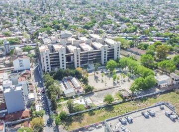 Edificio · 357m² · 6 Ambientes · Edificio Comercial en Venta - Oficinas - Local - 421 m² - Morón