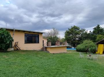 Casa · 190m² · 4 Ambientes · Casa en Venta - 2 Dorm. 2 Baños - 1.260 m² - Córdoba