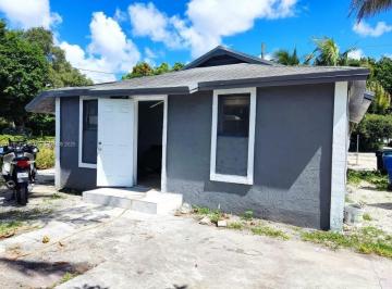 Casa · 81m² · 3 Ambientes · Casa en Venta - 2 Dorm. 1 Baño - Miami