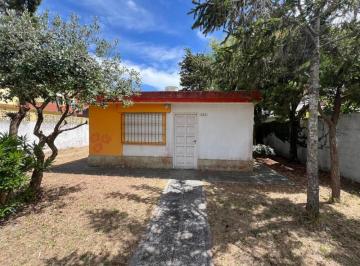 Casa · 80m² · 4 Ambientes · Casa en Venta - 2 Dorm. 1 Baño - Mar del Tuyú