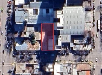 Casa · 437m² · 6 Ambientes · Propiedad Apta Desarrollo en Centro de Cipolletti