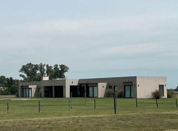 Casa · 287m² · 6 Ambientes · Espectacular Casa 6 Amb. en Campo de Polo