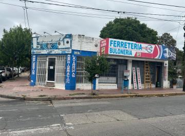 Local comercial · 215m² · 1 Cochera · Venta Complejo Locales Alto Alberdi Casa 1 Dorm