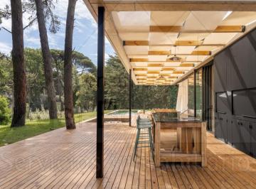 Casa de 6 ambientes, Cariló · Hermosa Cada Moderna en Barrio Constancia (Cod - 69)
