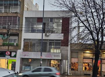 Edificio , Mataderos · Edificio en Block, Sobre Importante Av 1350 m² en 4 Plantas