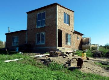 Casa de 3 ambientes, Tanti · Tanti - Terreno de 3.000 m² + Casa Mas Local a Terminar - Oportunidad