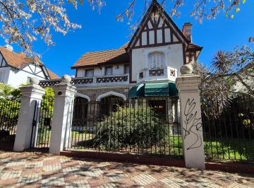 Casa de 12 ambientes, Lomas de Zamora · Casona Inglesa Excelente Ubicacion