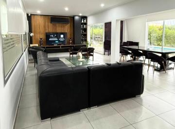 Casa de 4 ambientes, Berazategui · Preciosa Casa 4 Ambientes Una Sola Planta Fincas 3 Alquiler
