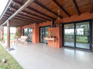 Casa · 170m² · 3 Ambientes · 6 Cocheras · Casa en Alquiler en Barrio Matisse Cardales