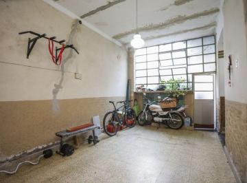 PH · 60m² · 2 Ambientes · 1 Cochera · Venta PH 2 Ambientes, Cochera, Terraza Pompeya!