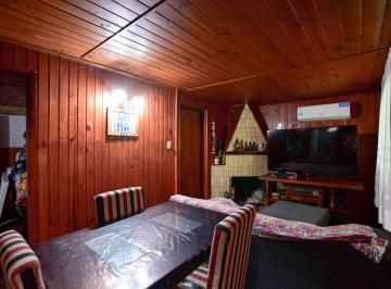 Casa · 80m² · 4 Ambientes · 1 Cochera · Casa en Venta Magdalena 2 Dorm.