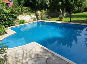 Casa · 262m² · 4 Ambientes · 1 Cochera · Casa 4 Ambientes Parque Luro con Pileta y 450 m²