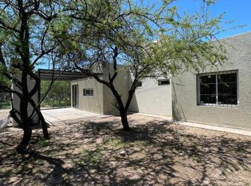 Casa de 3 ambientes, Mendiolaza · Casa en Venta en El Talar