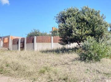 Casa de 3 ambientes, Villa Gesell · Casa en a Terminar Zona Sur